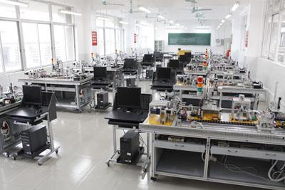 平常需要注意對稱重傳感器產(chǎn)品進行定期維護